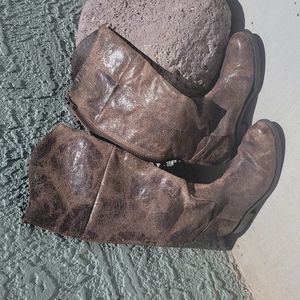 Steve Madden tall boots. Distressed taupe brown Vintage